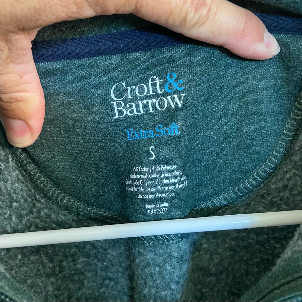 Croft and Barrow sweatshirt